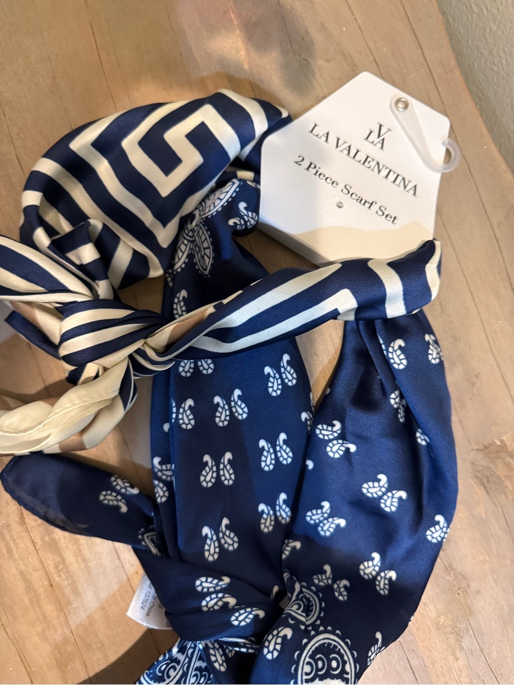 La Valentina Navy & Cream 2-Piece Scarf Set